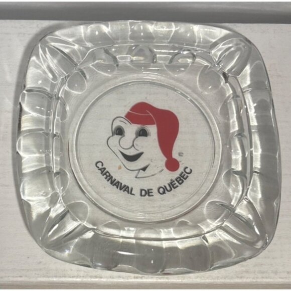 Carnival De Quebec Ashtray Glass With Red Bonhomme Design Vintage 4.5" - Picture 2 of 8